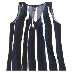 4/$20 Black, Blue & White Sleeveless Blouse